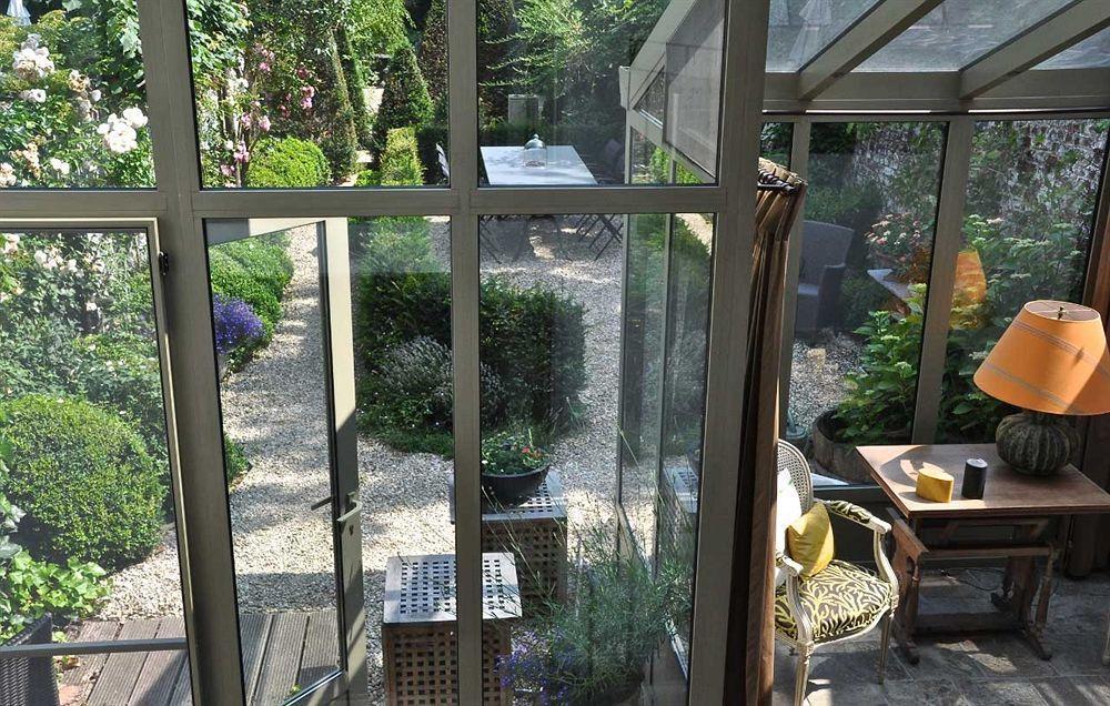 B&B Un Jardin En Ville Saint-Gilles Bagian luar foto