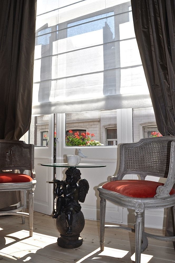 B&B Un Jardin En Ville Saint-Gilles Bagian luar foto